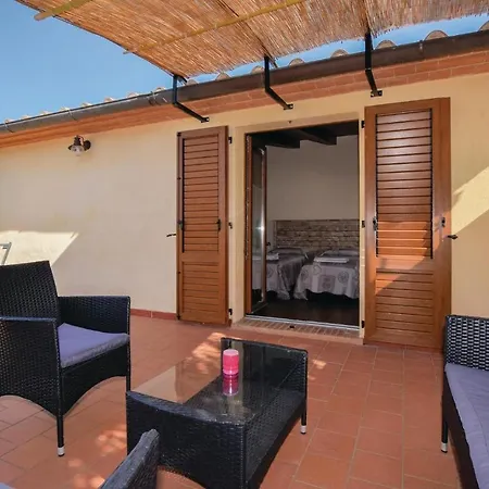 2 Bedroom Awesome In Ar 哥尔顿